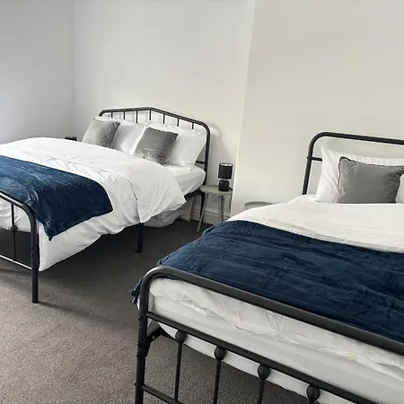 Vakantiehuis Farm Street By Sapphire - Next To Bae Systems, Barrow-in Furness *