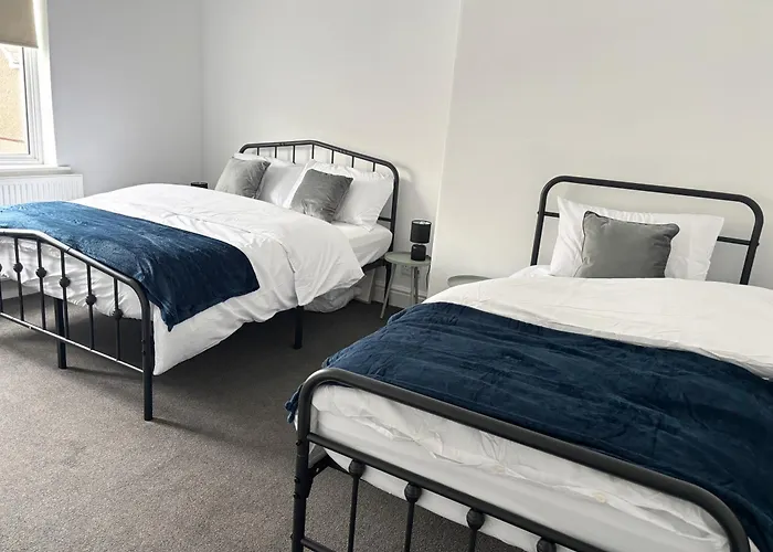 Holiday home Farm Street By Sapphire - Next To Bae Systems, Barrow-in Furness *