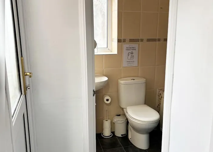 Holiday home Farm Street By Sapphire - Next To Bae Systems, Barrow-in Furness